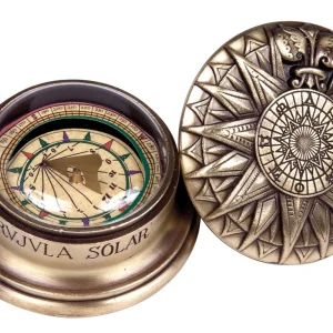Mässingsrenässanssolkompass med gravyr – elegant vintagepresent, höjd 4,5 cm, diameter 8,5 cm